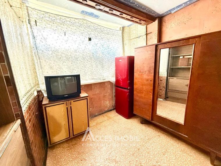 Strășeni, str. Ștefan cel Mare, 3 camere + living!: 9