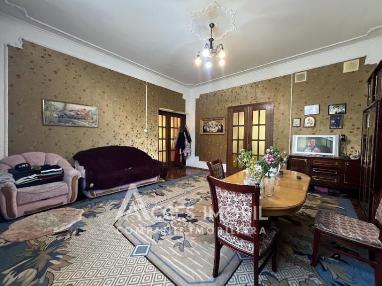 Casă în 2 nivele! str. Doina, Poșta Veche, 5 camere, 111m2 + 5 ari. Autonomă!: 1