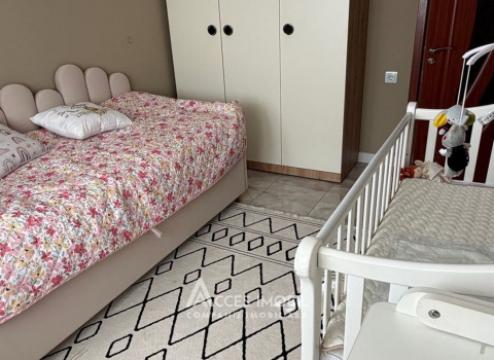 Centru, str. Albișoara, 3 camere. Seria 143! Euroreparație!: 4