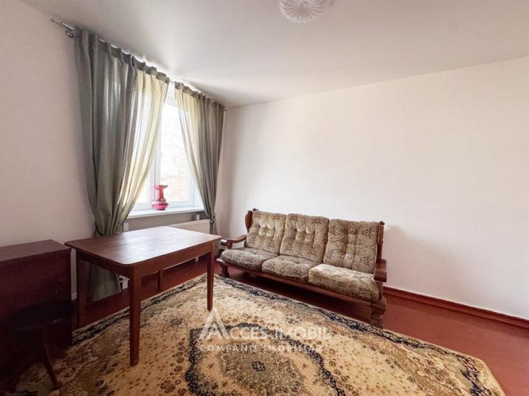 For Rent! Center, Tiraspol street, 3 rooms + living. Autonomous Heating!: 3