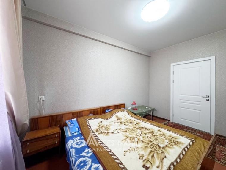 For Rent! Center, Tiraspol street, 3 rooms + living. Autonomous Heating!: 5