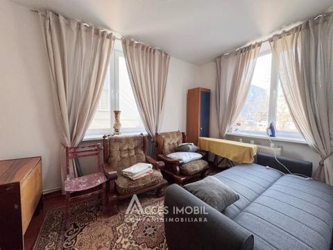 For Rent! Center, Tiraspol street, 3 rooms + living. Autonomous Heating!: 4