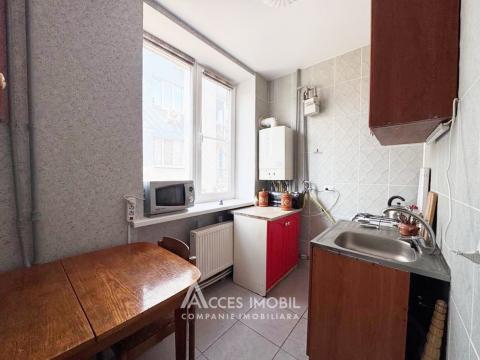 For Rent! Center, Tiraspol street, 3 rooms + living. Autonomous Heating!: 6