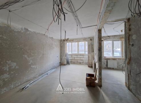 Botanica, Hristo Botev street, 3 rooms + living! Middle/double side position!: 9