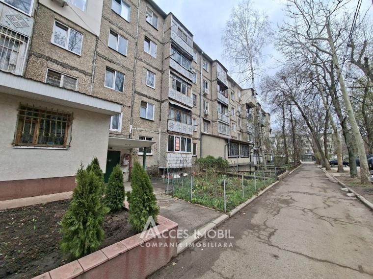 Botanica, Hristo Botev street, 3 rooms + living! Middle/double side position!: 16