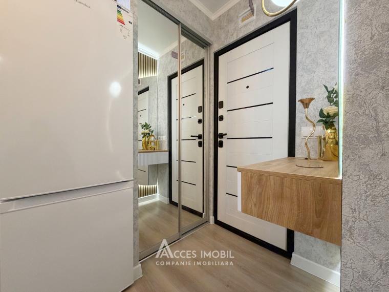 Botanica, str. Independenței, o cameră. Euroreparație! De mijloc!: 8