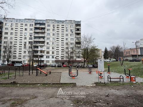 Botanica, str. Independenței, o cameră. Euroreparație! De mijloc!: 10