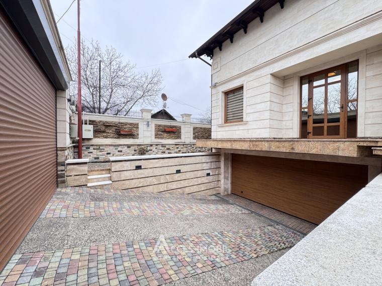 Casă în 3 niveluri! Buiucani, str. Paris, 390m2 + 6 ari. Reparație Premium!: 34
