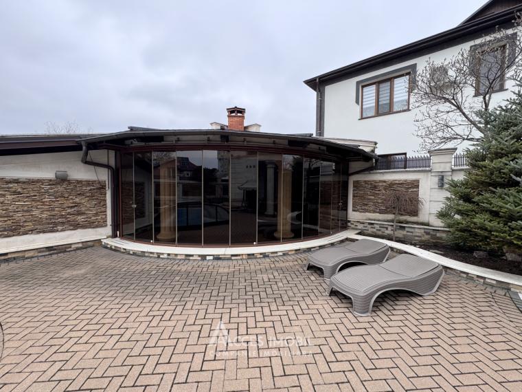 Casă în 3 niveluri! Buiucani, str. Paris, 390m2 + 6 ari. Reparație Premium!: 26