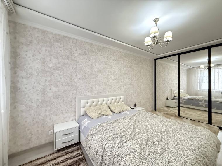 Rascani, Andrei Doga street, 1 room + living. Euro Repair!: 1