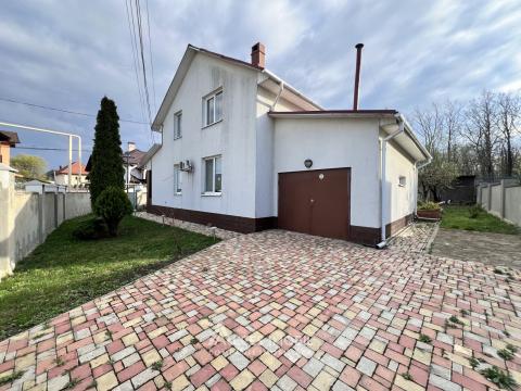 Houses for sale in Chisinau: Dumbrava, Florilor street