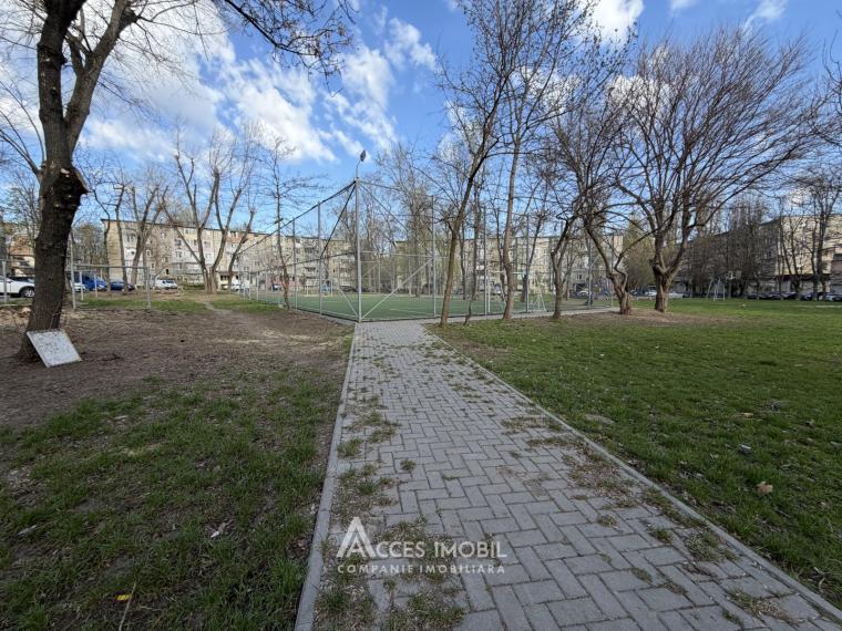 Botanica, N. Zelinschi street/bd. Decebal, 2 room! Middle position! Euro repair!: 22