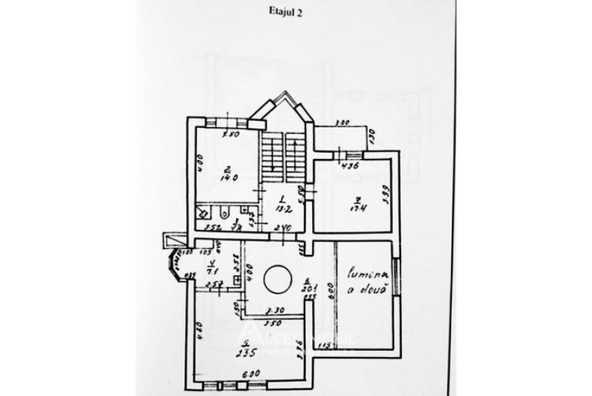 Casă! Centru, str. Nucarilor, 5+ camere + living, 510m2 + 6 ari. Încălzire autonomă!: 15