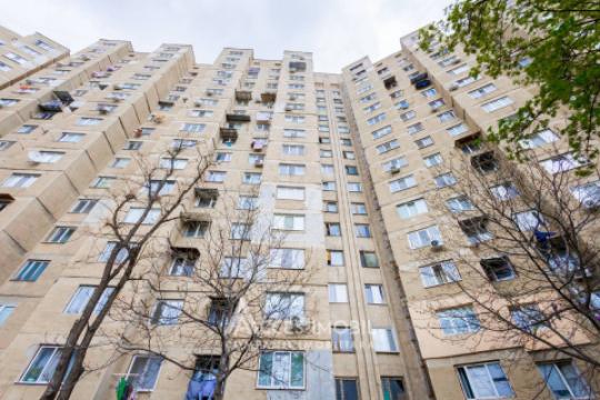 Buiucani, str. Piața Unirii Principatelor, 2 camere! Localizare de mijloc!: 9