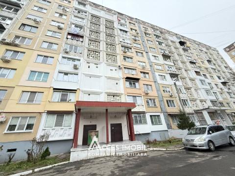 Чеканы, бд. М. Чел Бэтрын, 2 комнаты. Середина дома!: 8