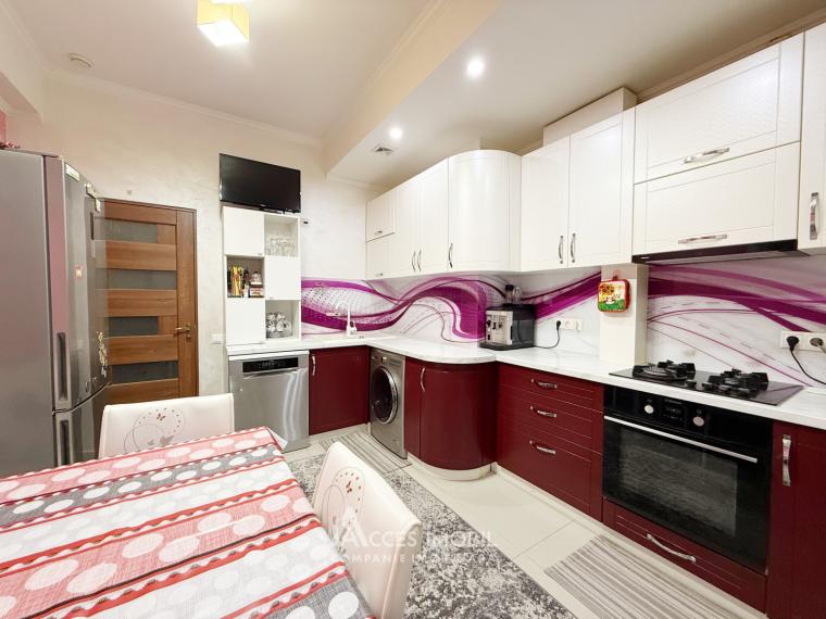 Dansicons! Centru, str. Nicolae Testemițanu, 2 camere. Euroreparație!: 4