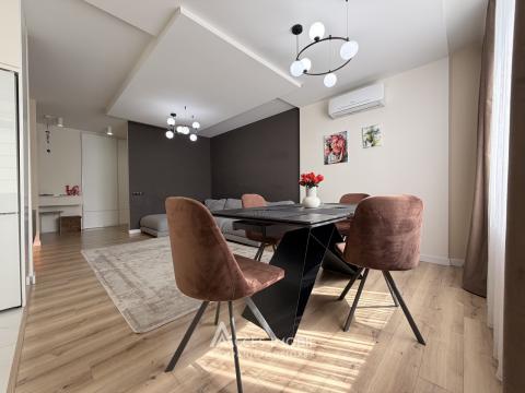 Bloc Nou! Botanica, str. Grenoble, 3 camere + living! Euroreparație!: 2