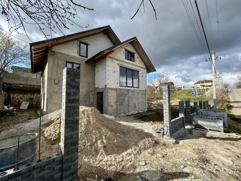 Casă în 3 niveluri! Ialoveni, str. D. I. Aldea-Teodorovici, 300m2 + 8 ari.: 5