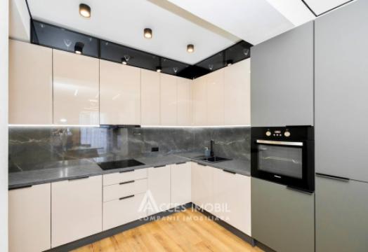 Varincom! Râșcani, bd. Renașterii, 2 camere + living. Euroreparație!: 2