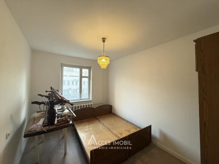 Ciocana, Mircea Cel Batran avenue, 4 rooms. Middle position!: 3