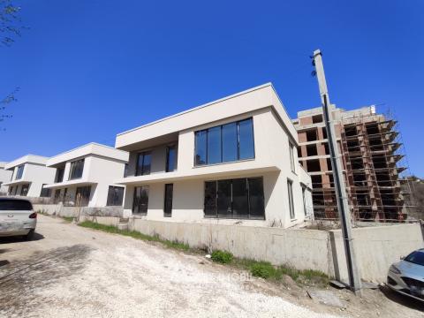 Casă în 3 niveluri! Codru, str. Schinoasa-Vale, 212m2! Variantă albă!: 15