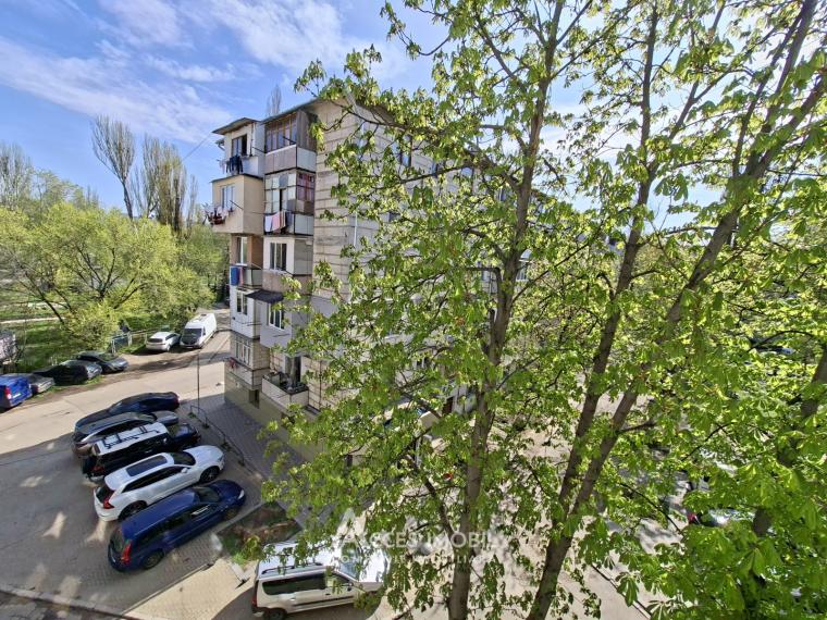 Botanica, Sarmizegetusa street, 2 rooms + living! Euro repair! Middle position!: 14