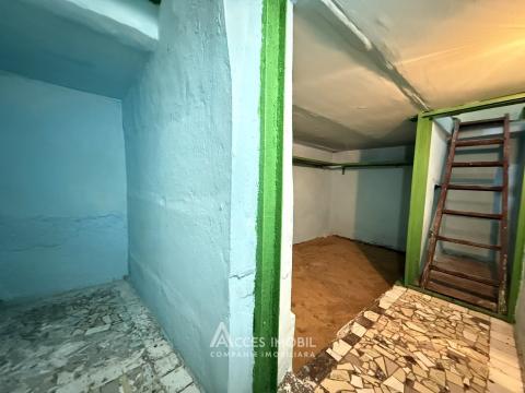 Garage! Rascani, str. Florarii.: 6