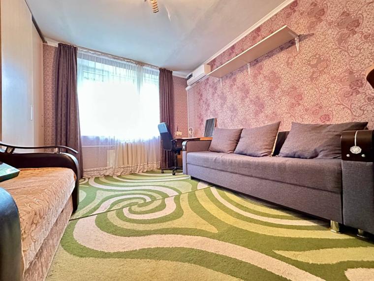 Рышканы, ул. Николай Димо, 1 комната. Средина дома!: 0