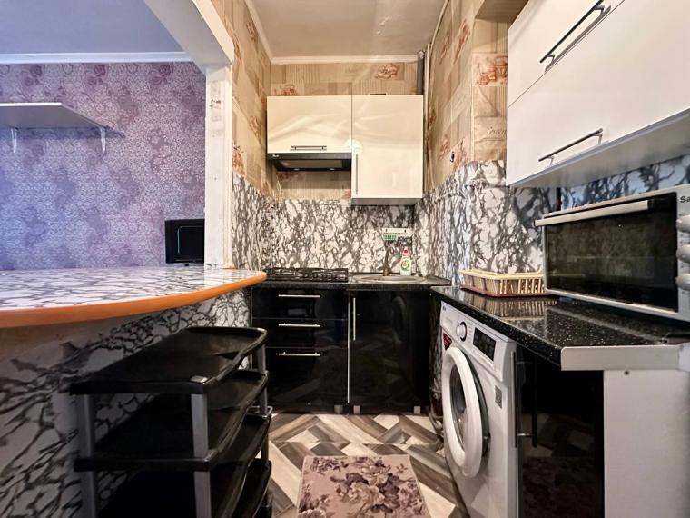 Рышканы, ул. Николай Димо, 1 комната. Средина дома!: 3