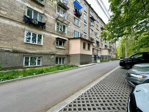 Рышканы, ул. Николай Димо, 1 комната. Средина дома!: 7