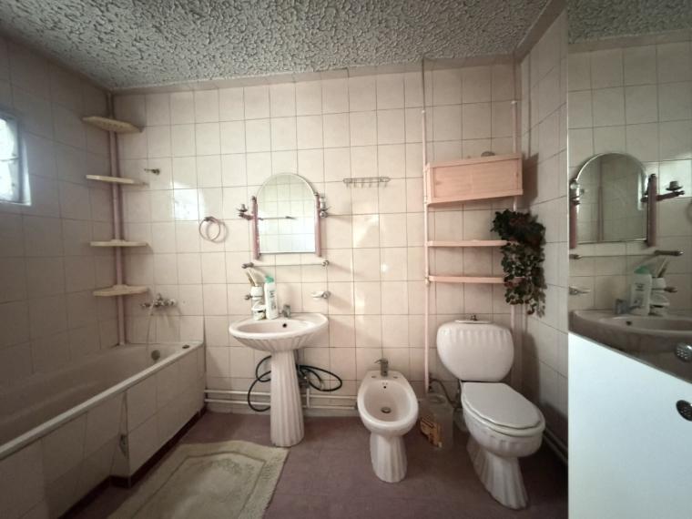 Chirie! Casă! str. Universității, Centru, 2 camere + 4  ari. Încălzire autonomă!: 10