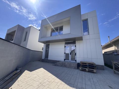 : Durlesti, Plopilor street