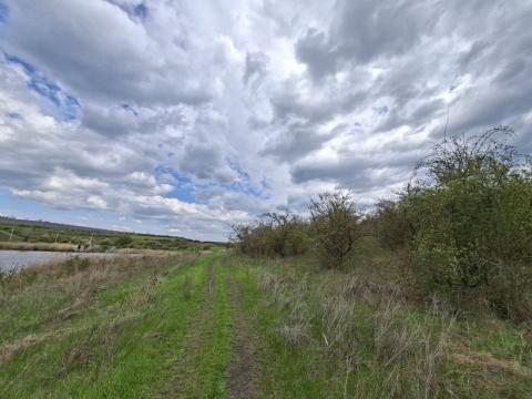 Lot of agricultural land, 18 ares. Outside the city, Colonita!: 2