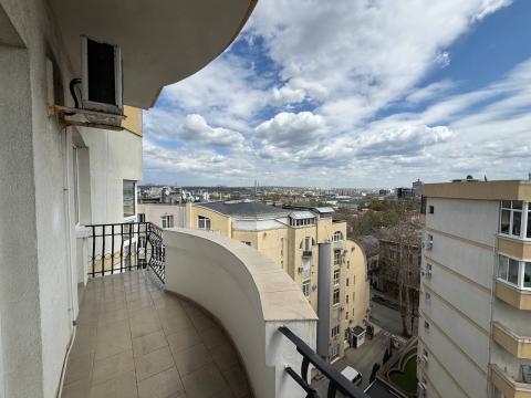 Chirie! Bloc Nou! str. Mihai Eminescu, Centru, 2 camere + living. Euroreparație!: 12