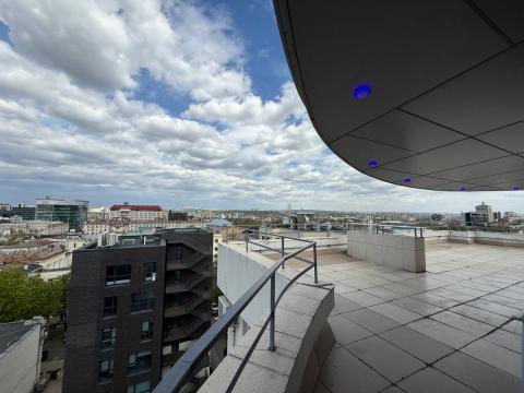 Chirie! Bloc Nou! str. Mihai Eminescu, Centru, 2 camere + living. Euroreparație!: 15