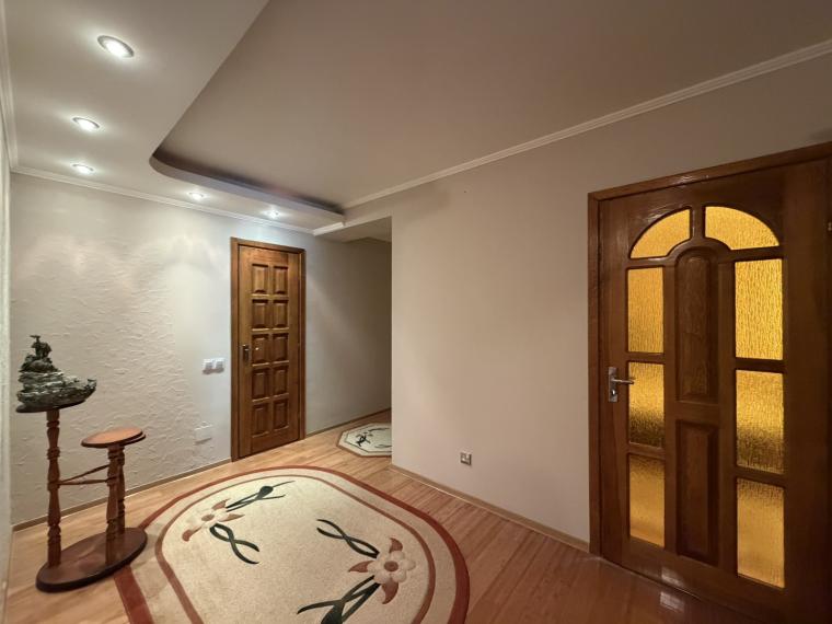 For Rent! Ciocana, Mircea Cel Batran av, 2 rooms. Euro repair!: 12