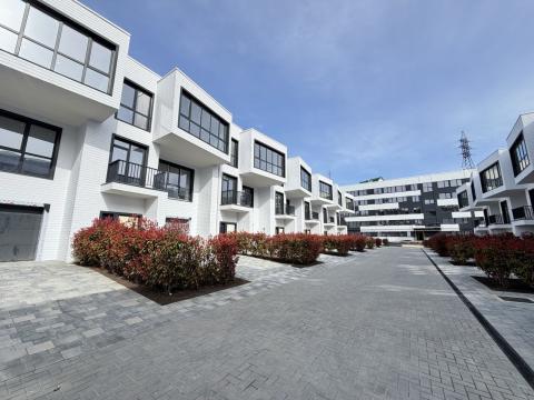 : Durlesti, Bisericii street