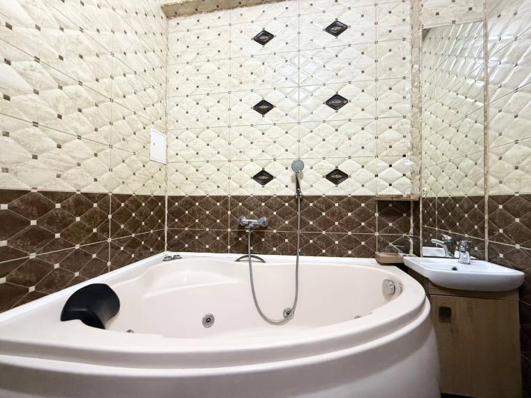 For Rent! New Block! Albisoara street, Center, 2 rooms + living! Euro Repair!: 13