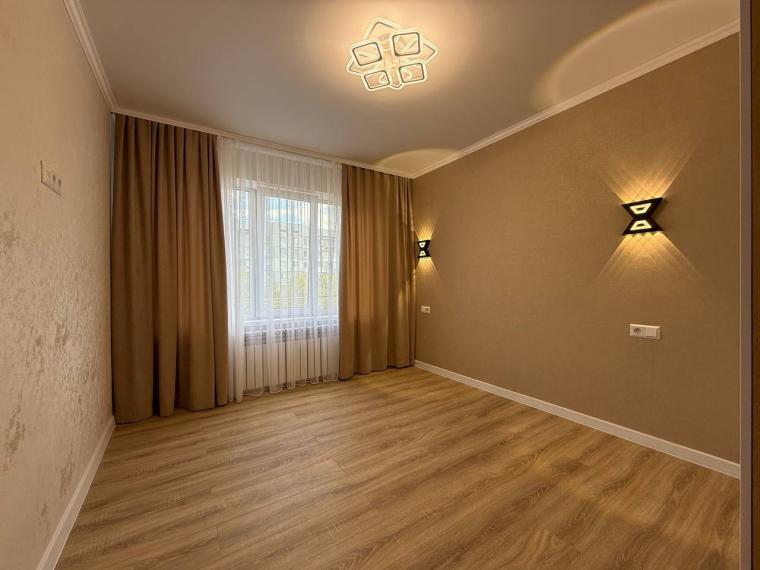 Ботаника, ул. Костюжень, 2 комнаты. Евроремонт! Середина дома!: 3