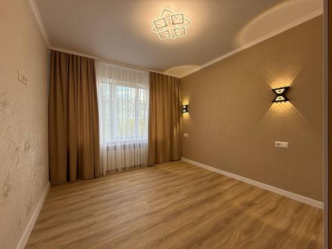 Ботаника, ул. Костюжень, 2 комнаты. Евроремонт! Середина дома!: 3