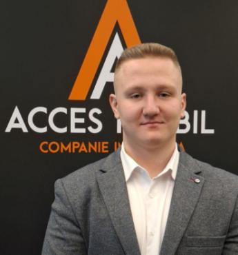 Agent imobiliar: Adrian Ghenita