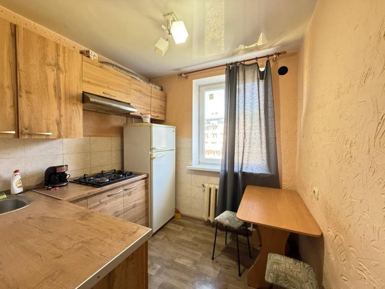 Rascani, A. Doga str. 2 rooms. Euro repair! Middle position!: 4