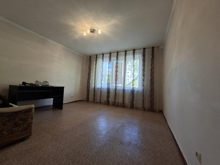 Ciocana, N. Milescu Spataru street, 3 rooms. Authonomus!: 2