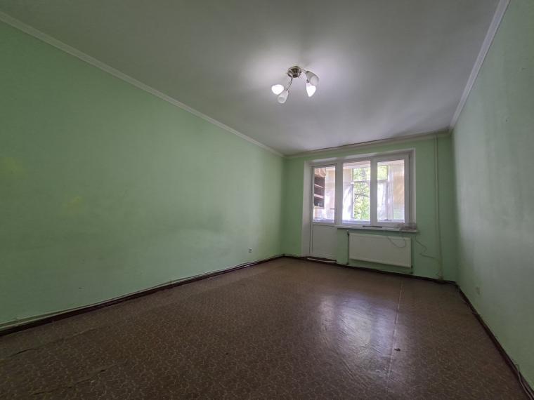 Ciocana, N. Milescu Spataru street, 3 rooms. Authonomus!: 3