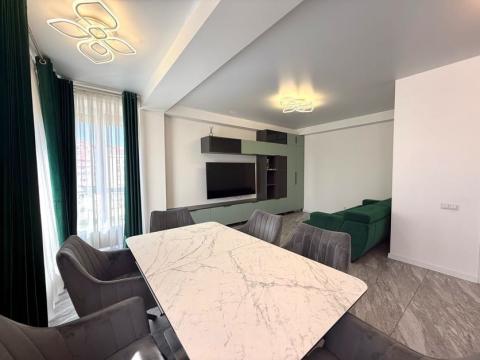 Chirie! Bloc Nou! Buiucani, str. Toporașilor, 2 camere + living. Euroreparație!: 2