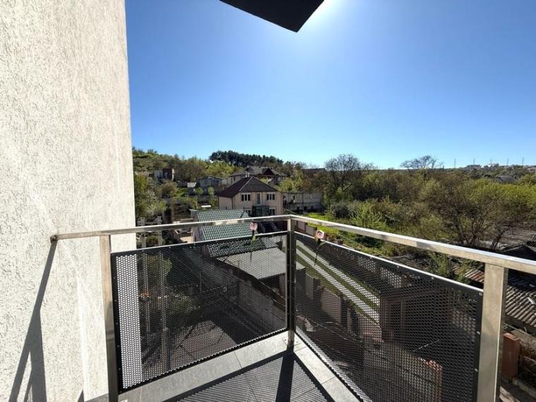 Chirie! Bloc Nou! Buiucani, str. Toporașilor, 2 camere + living. Euroreparație!: 15