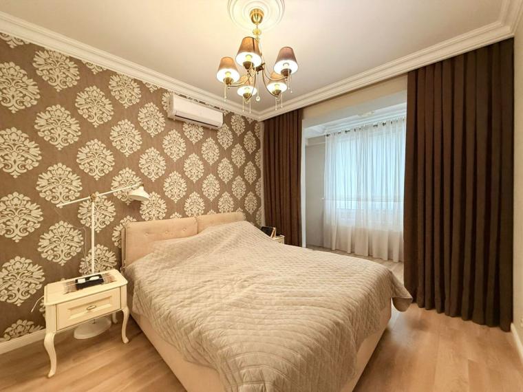 New Block! Center, Ivan Zaikin street, 2 rooms + living. Euro repair!: 3