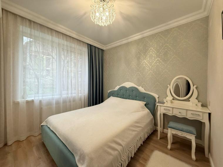 New Block! Center, Ivan Zaikin street, 2 rooms + living. Euro repair!: 4