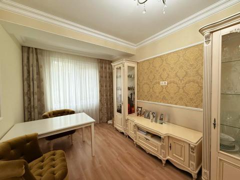 New Block! Center, Ivan Zaikin street, 2 rooms + living. Euro repair!: 5