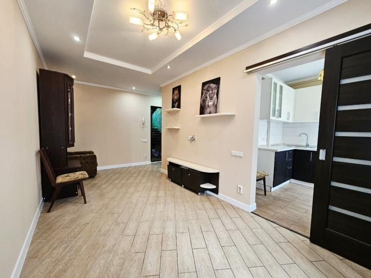 Botanica, Trandafirilor street, 2 rooms! Middle position! Euro repair!: 3